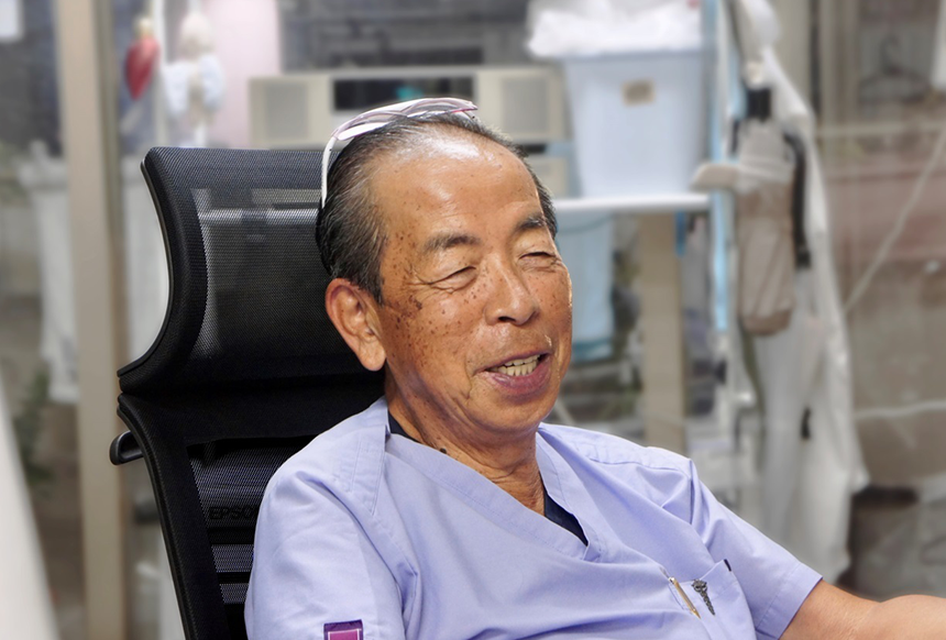 日本の生殖医療を牽引してこられた名声高き久保先生はフレンドリーで優しい。